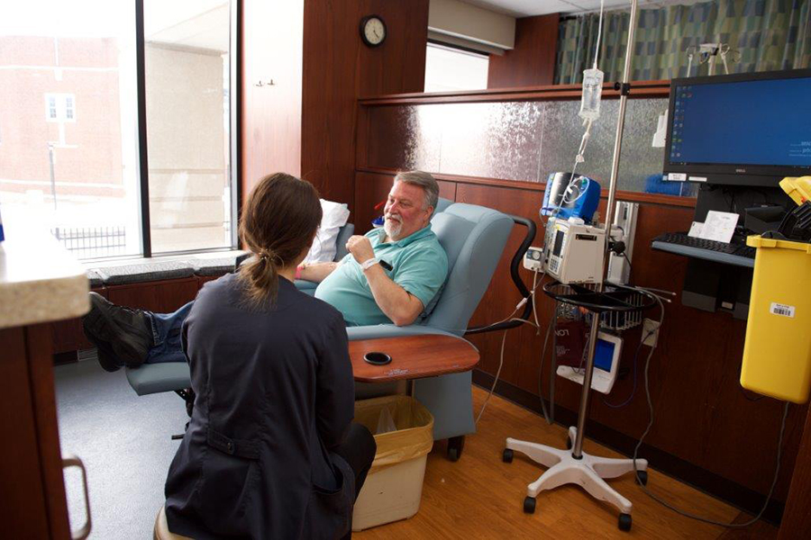 Kent received his immunotherapy treatments in the infusion suite at Holden Comprehensive Cancer Center while receiving the rest of his care close to home in Cedar Rapids. Kent Warner receives treatment in the new Holden Comprehensive Cancer Center infusion suite